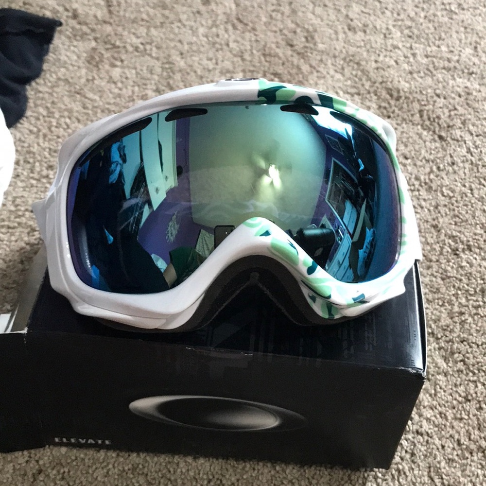 Oakley goggles